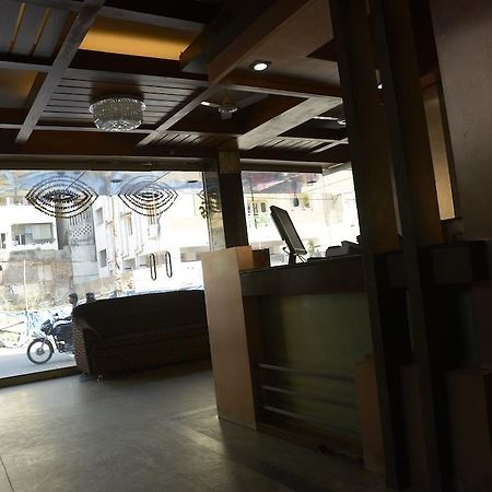 Hotel Sri Sai Krupa Хидерабад Екстериор снимка