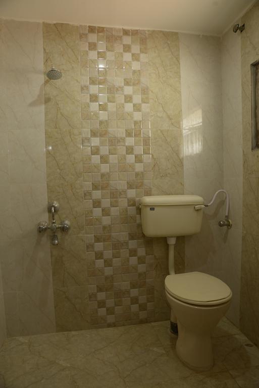 Hotel Sri Sai Krupa Хидерабад Стая снимка