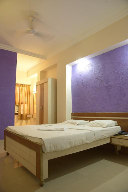 Hotel Sri Sai Krupa Хидерабад Екстериор снимка